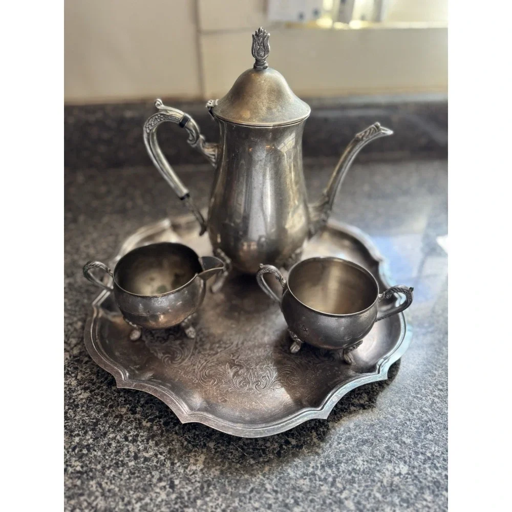 Vintage International Silver Co Silver‎ Plate Coffee Tea Set Classic Footed